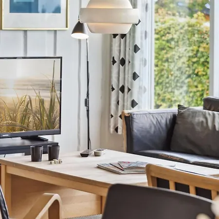 Eliana - 300m From The Sea By Interhome * Allingabro